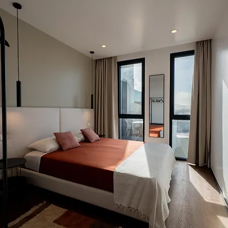 Essence - Bath & Sunset *