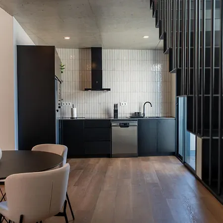 Essence - Bath & Sunset *