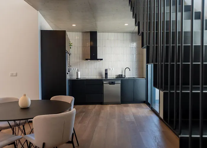 Essence - Bath & Sunset *